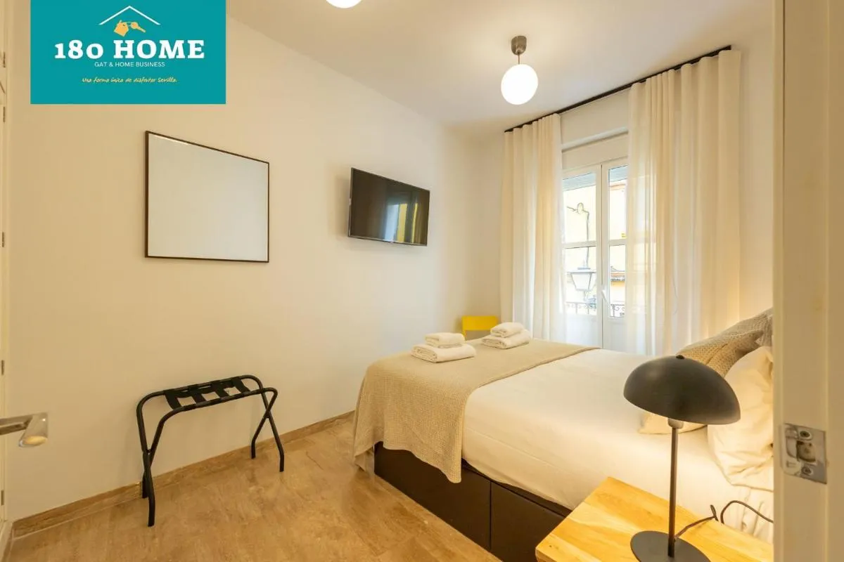 Image 6 of 180 Home Goyeneta Luxury