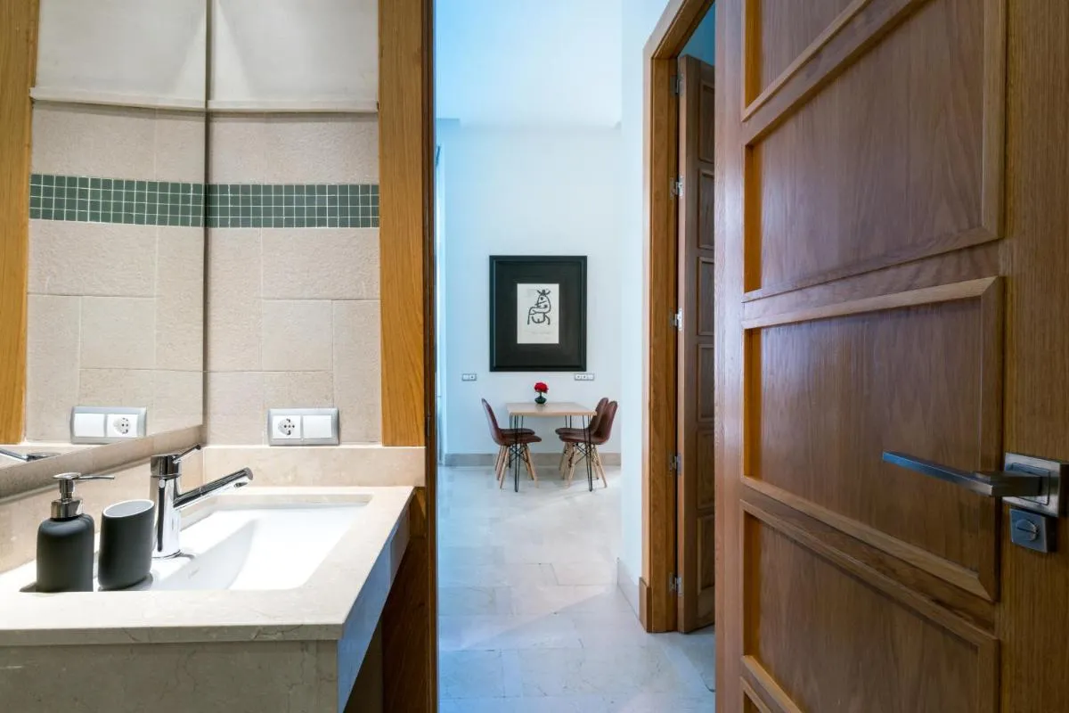 Image 2 of 2E Stylish Bright Apartment Sevilla Downtown Azofaifo