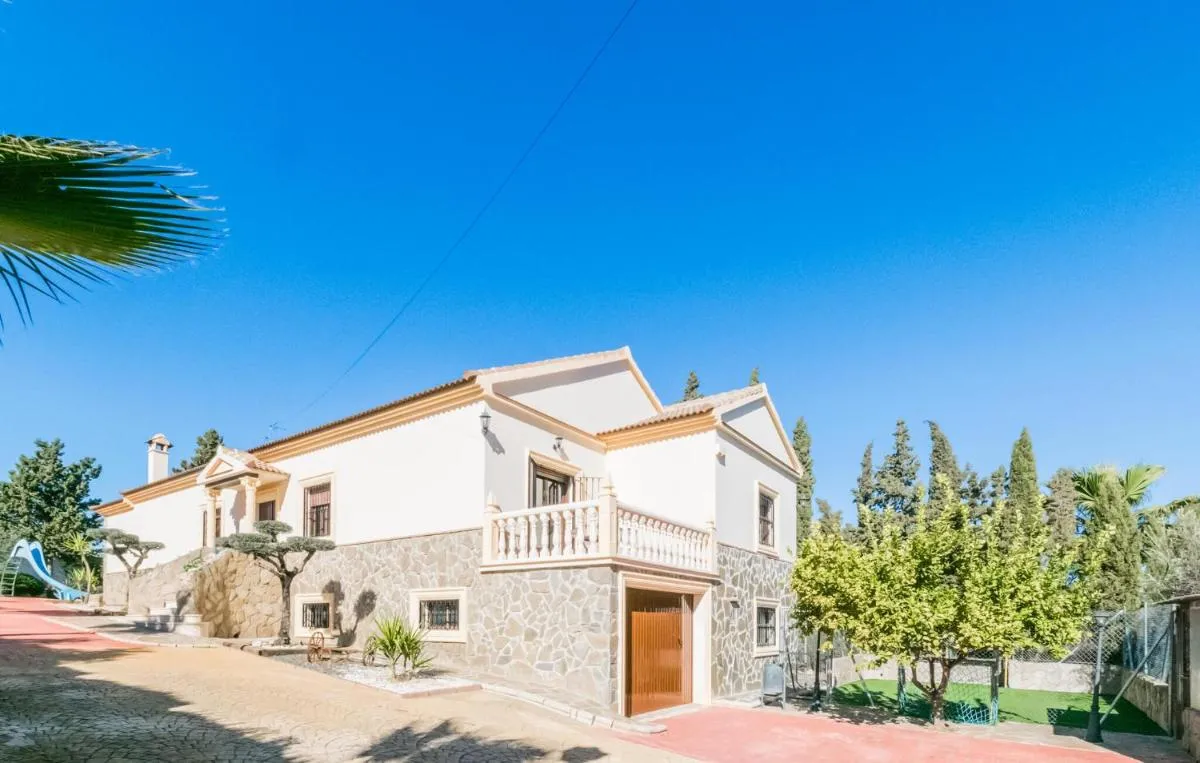 Image 1 of 3 Bedroom Awesome Home In Casariche