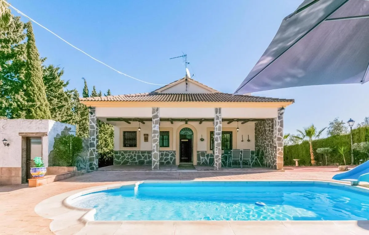 Image of 3 Bedroom Awesome Home In Casariche