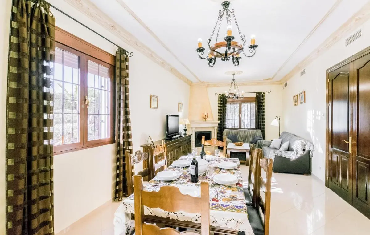 Image 4 of 3 Bedroom Awesome Home In Casariche