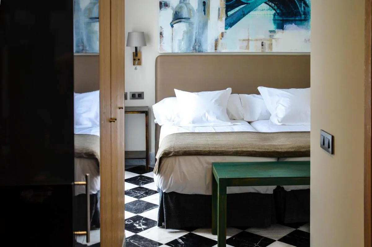 Image 1 of Aguilas5 SevillaSuites