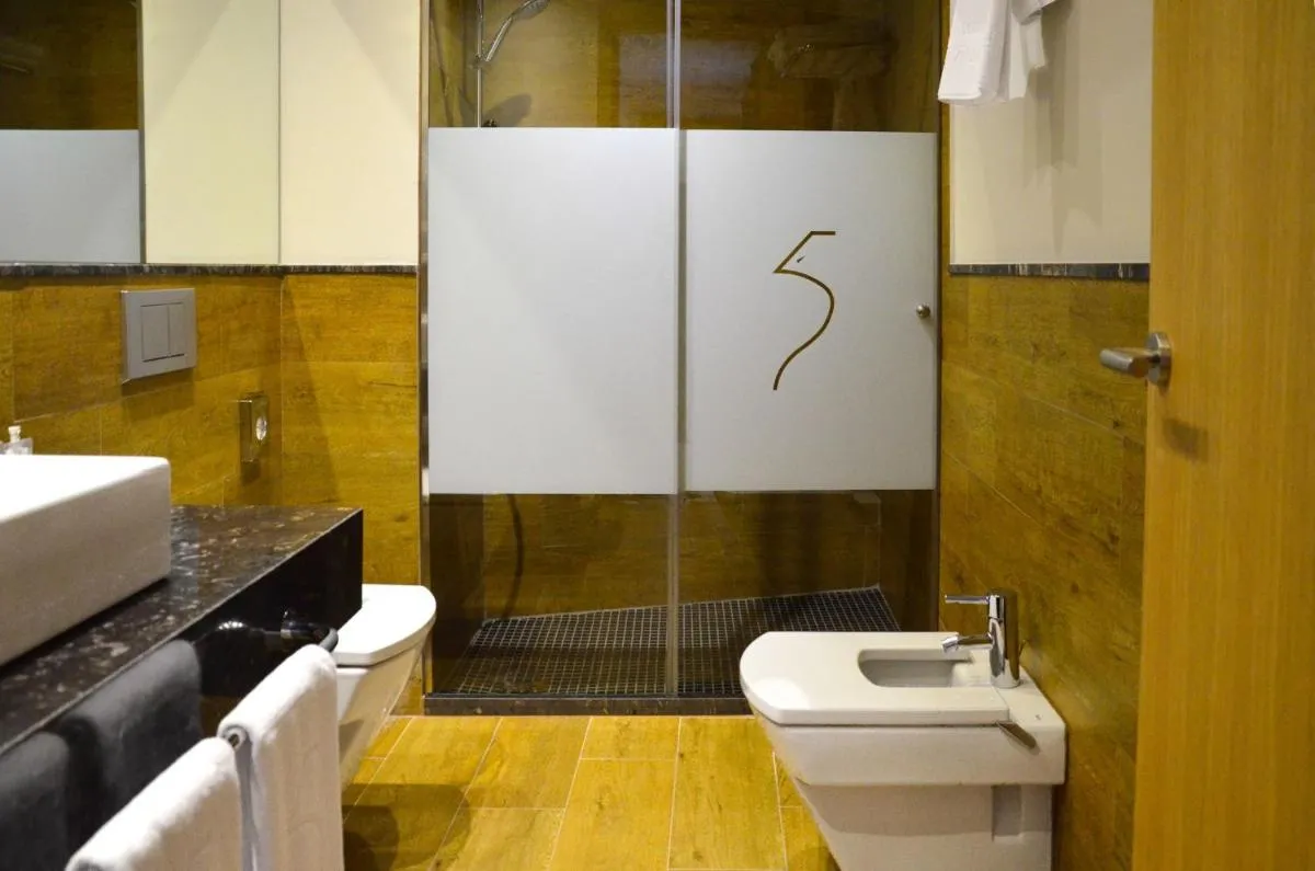Image 2 of Aguilas5 SevillaSuites
