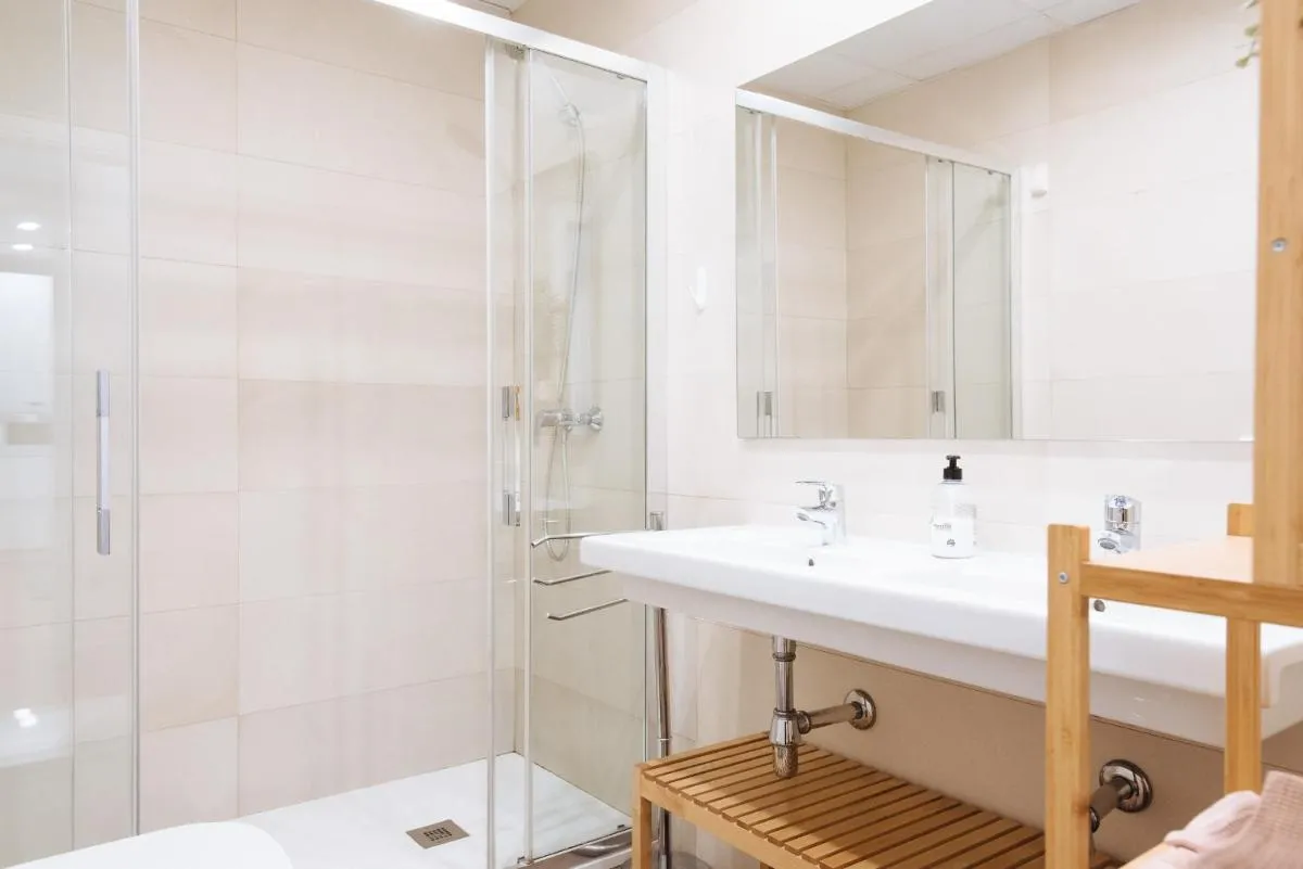 Image 2 of Apartamento estelar con piscina y garaje nervión
