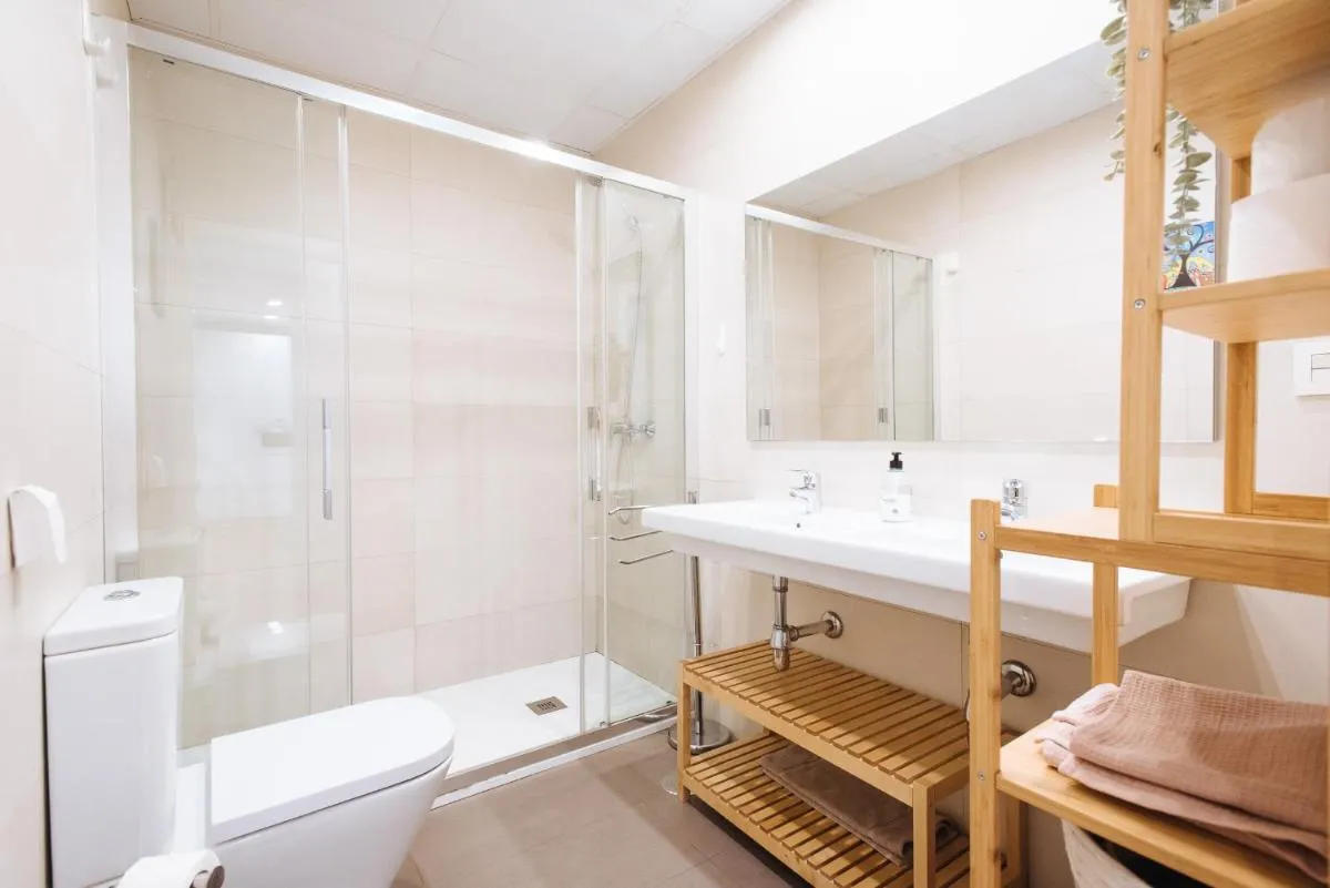 Image 5 of Apartamento estelar con piscina y garaje nervión