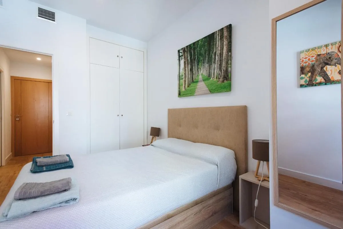Image 1 of Apartamento estelar con piscina y garaje nervión