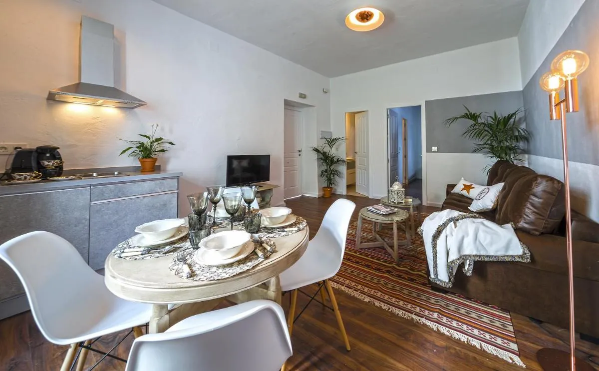 Image 2 of Apartamentos Los Venerables