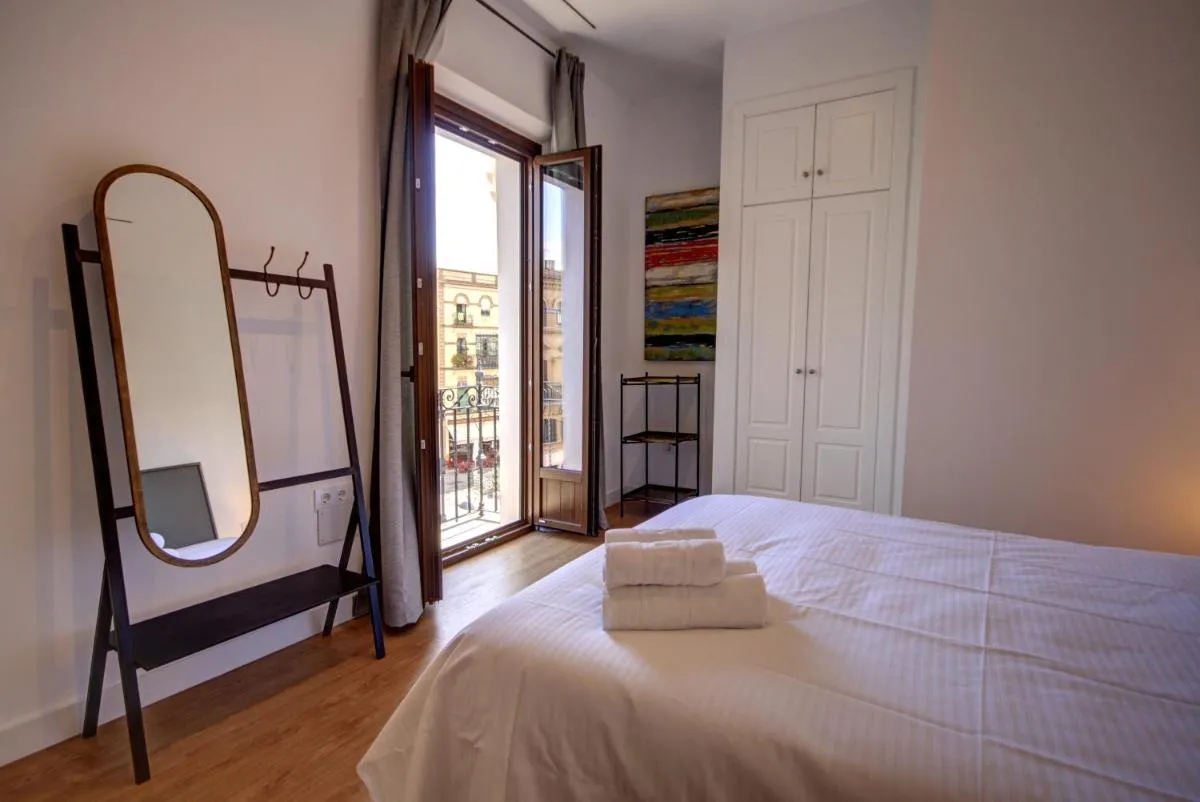Image 5 of Apartamentos Setas Center