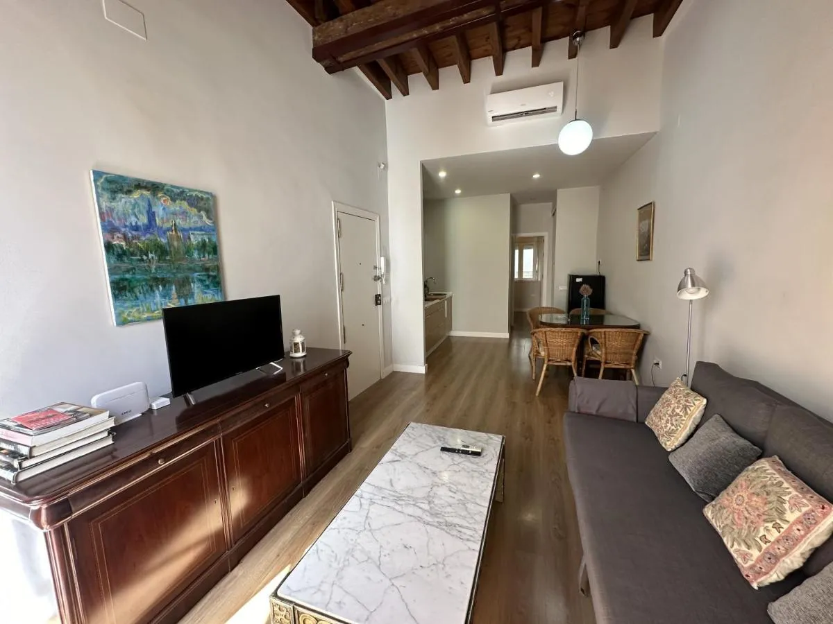 Image 2 of Arenal Suite Centro de Sevilla
