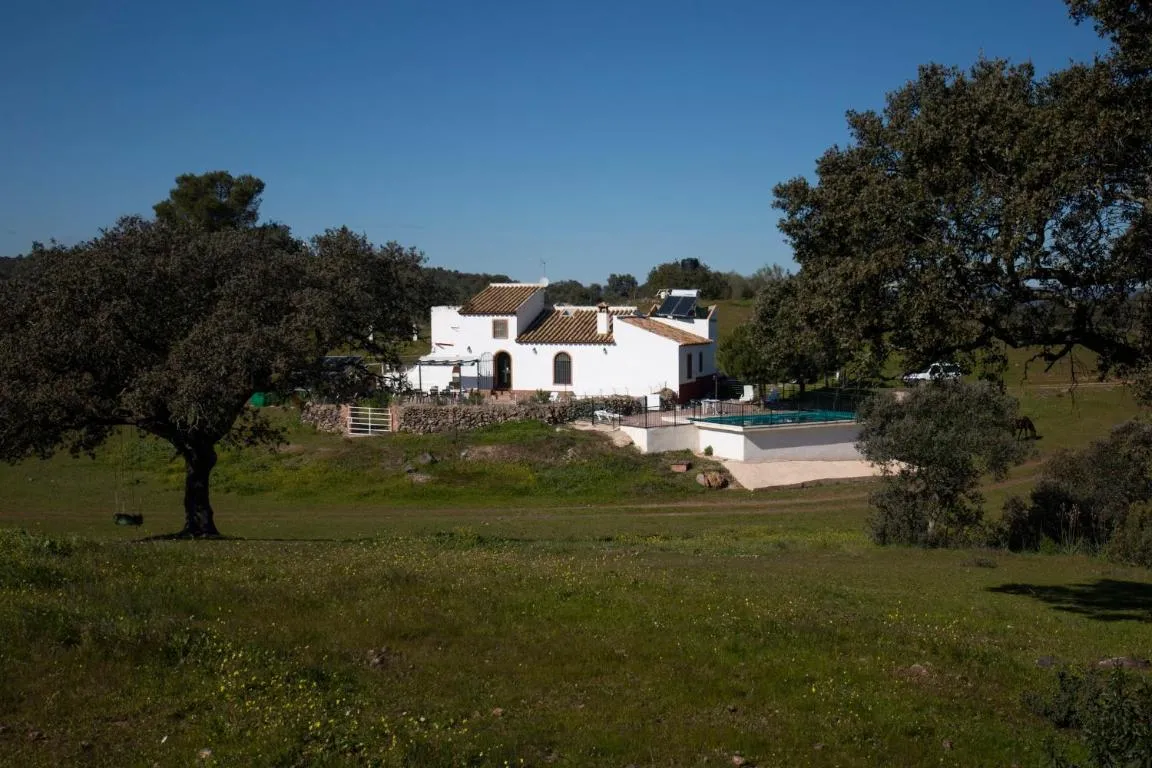 Image of Casa Cortijo en Dehesa Sierra León