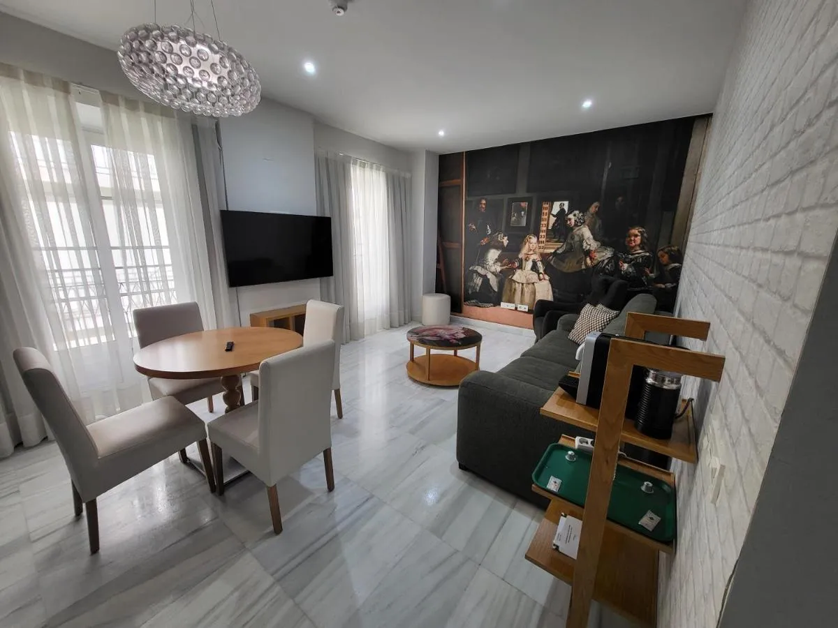 Image 4 of Casa Gloria Apartments