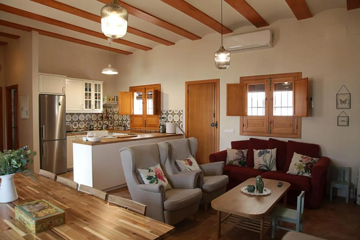 Image 4 of Casa J&V