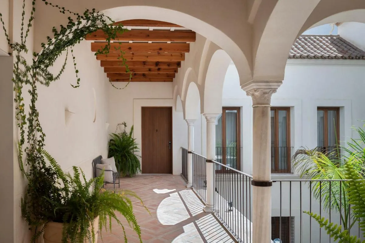 Image 3 of Casa del Rey Sabio