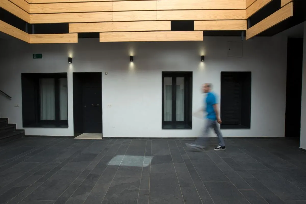 Image 2 of Casas de Sevilla – Apartamento A Pie de Muralla – Centro Histórico