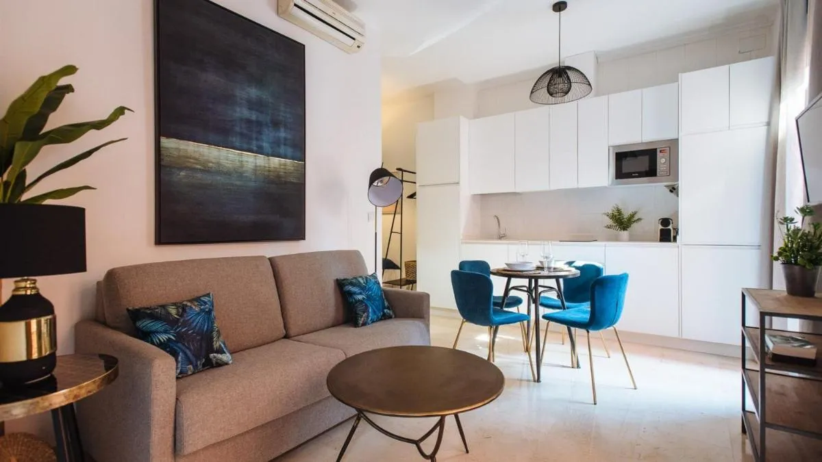 Image 1 of Chiqui and Vicente Suite Apartments