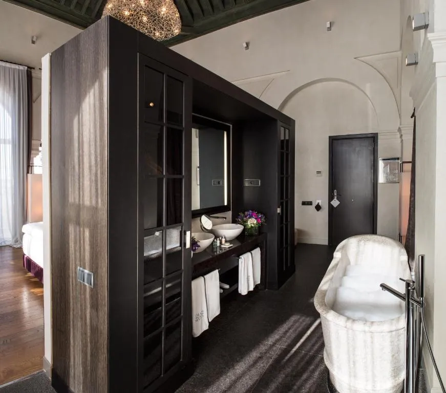 Image of CoolRooms Palacio Villapanés 5 GL