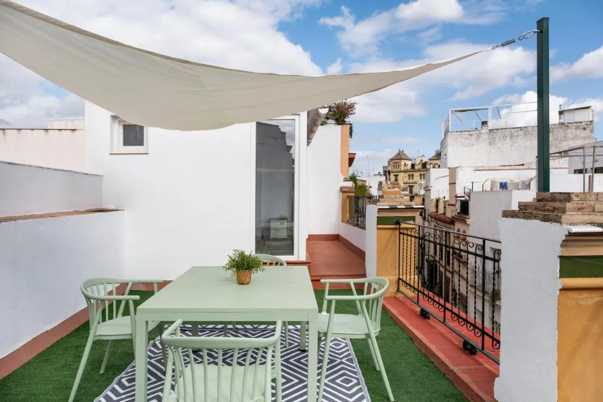 Image 2 of Correduría Suites Apartments