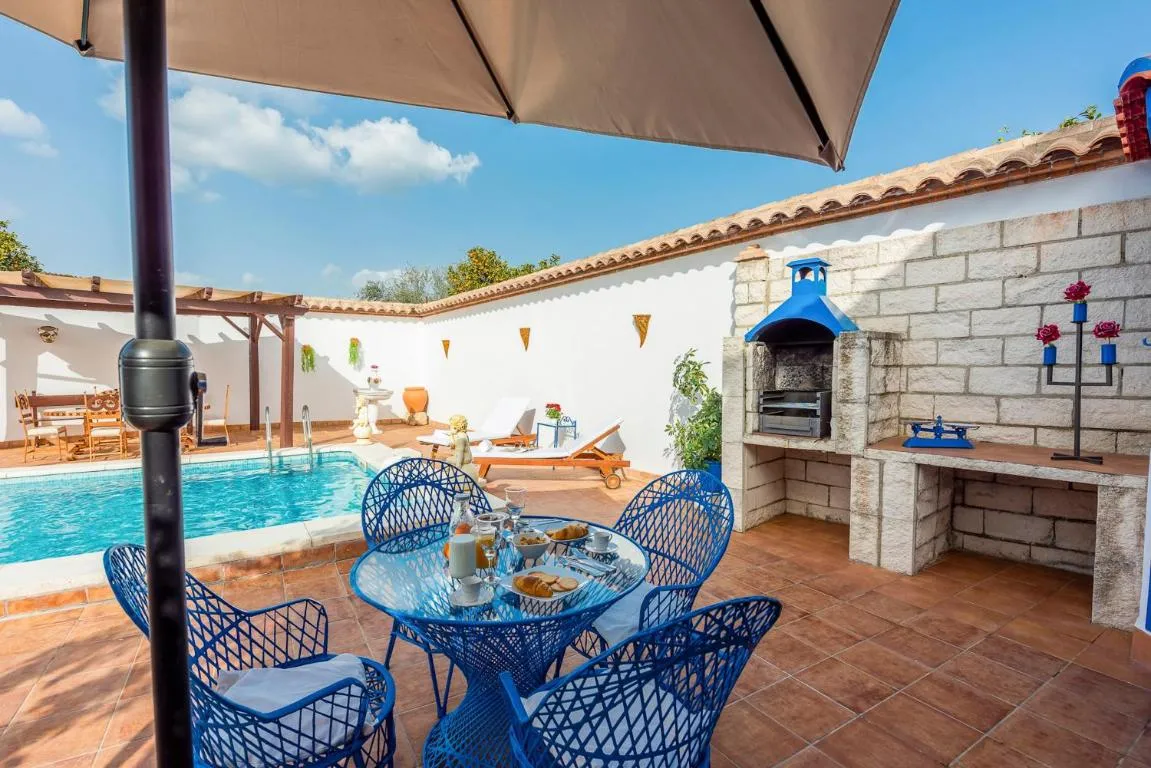 Image of Elegant Villa in Penaflor with Private Pool