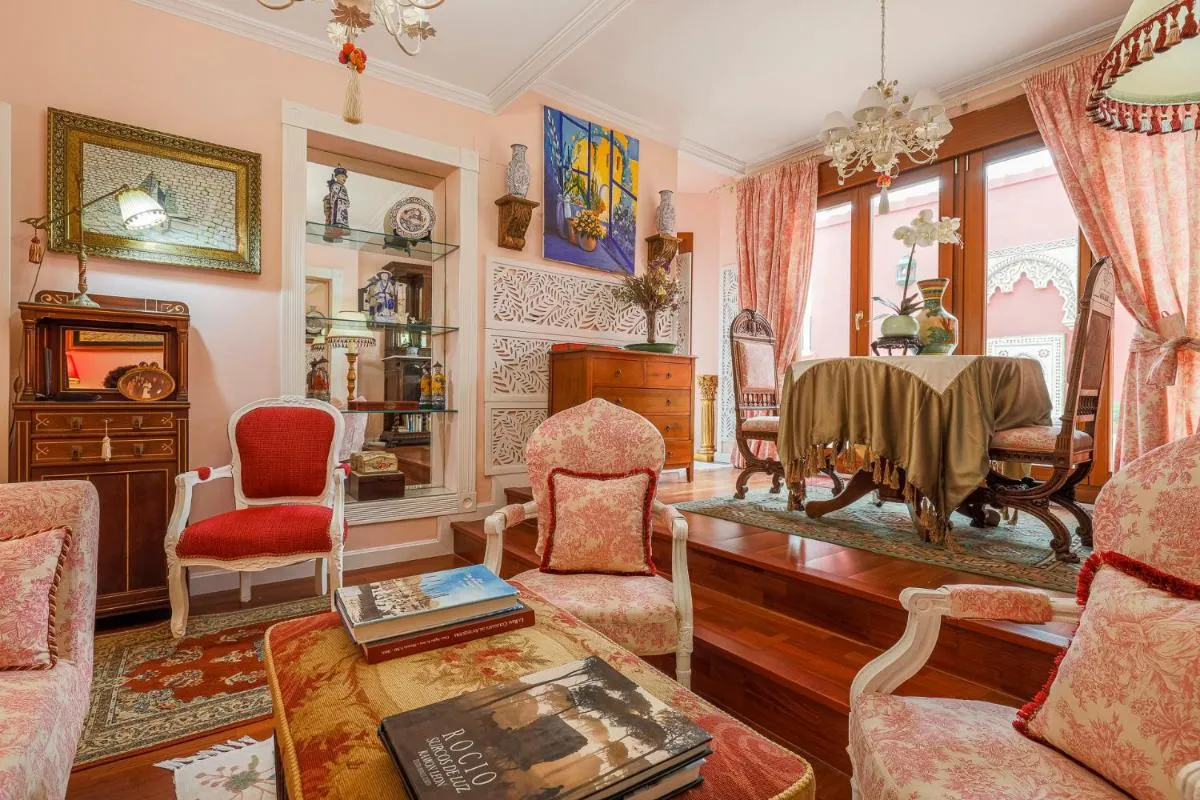 Image 3 of Historic apartment in Santa Cruz