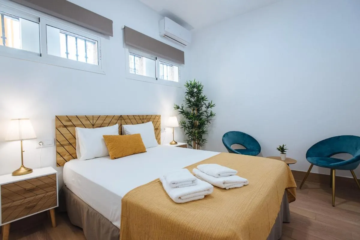 Image 1 of Hostly RBH0 Modern apartment