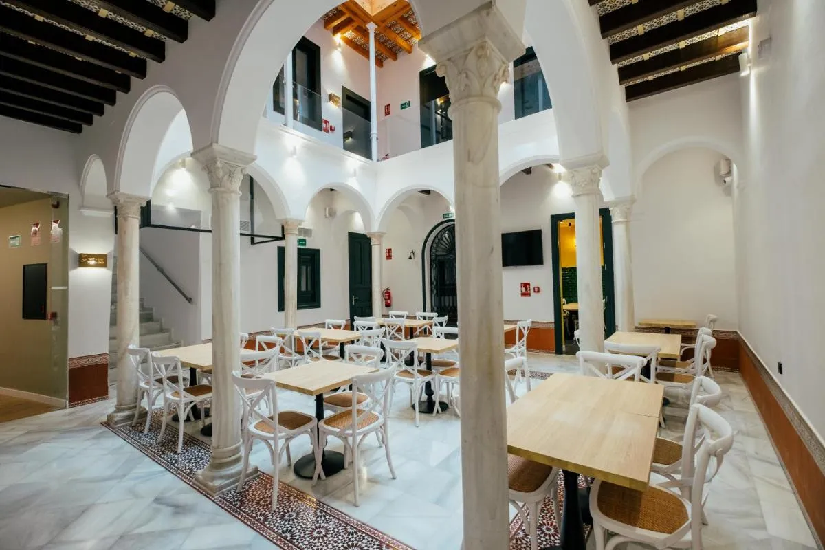 Image 2 of Hotel Cetina Sevilla