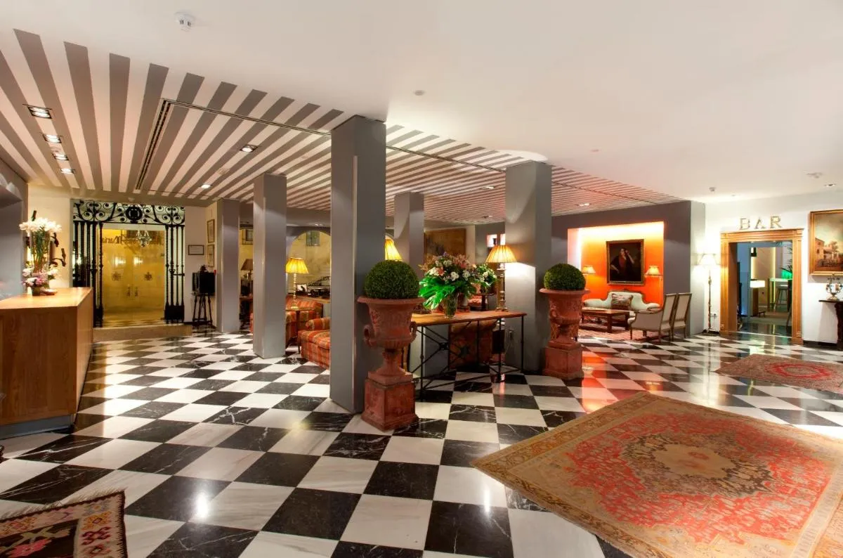 Image 4 of Hotel Doña María