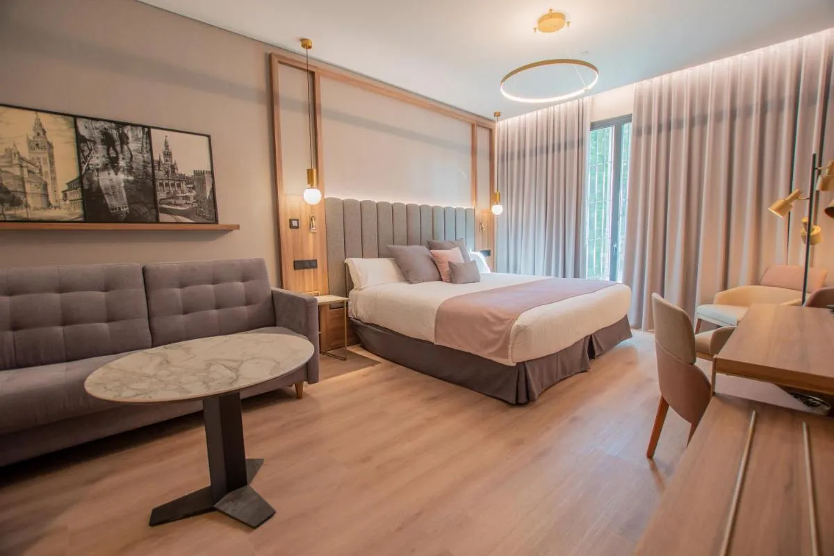 Image 5 of Hotel Giralda Center