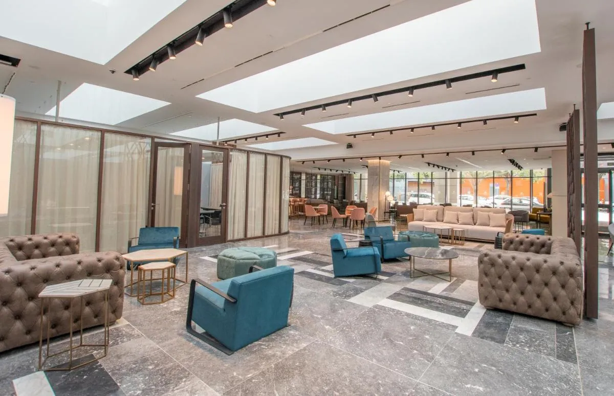 Image 4 of Hotel Giralda Center
