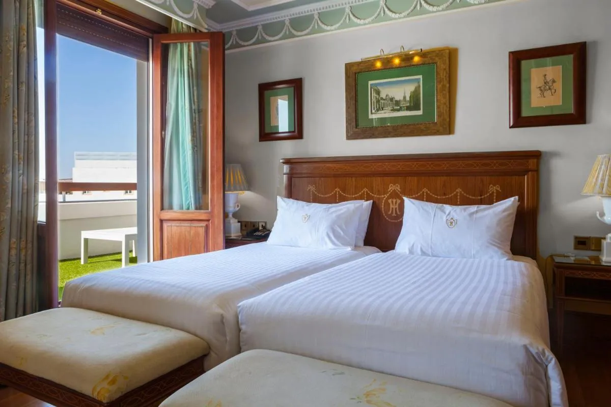 Image 4 of Hotel Inglaterra