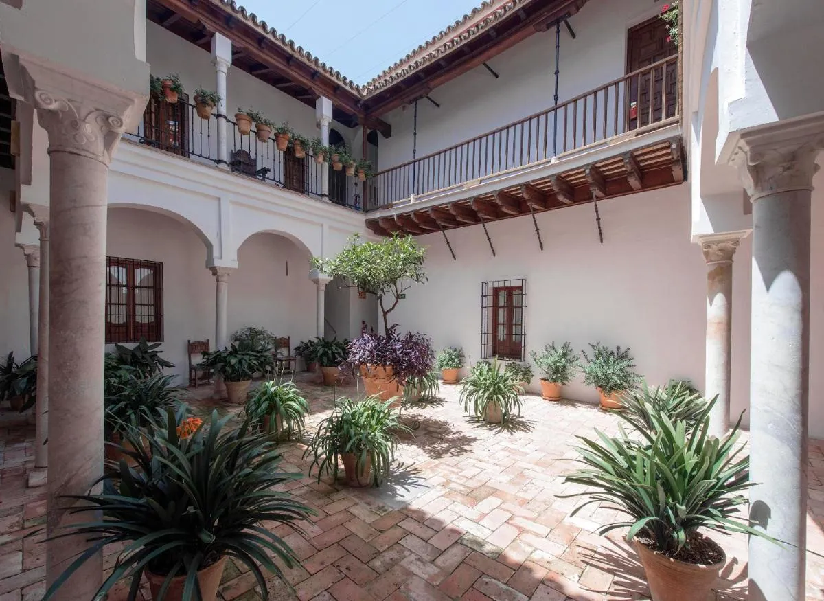 Image 2 of Hotel Las Casas de la Judería