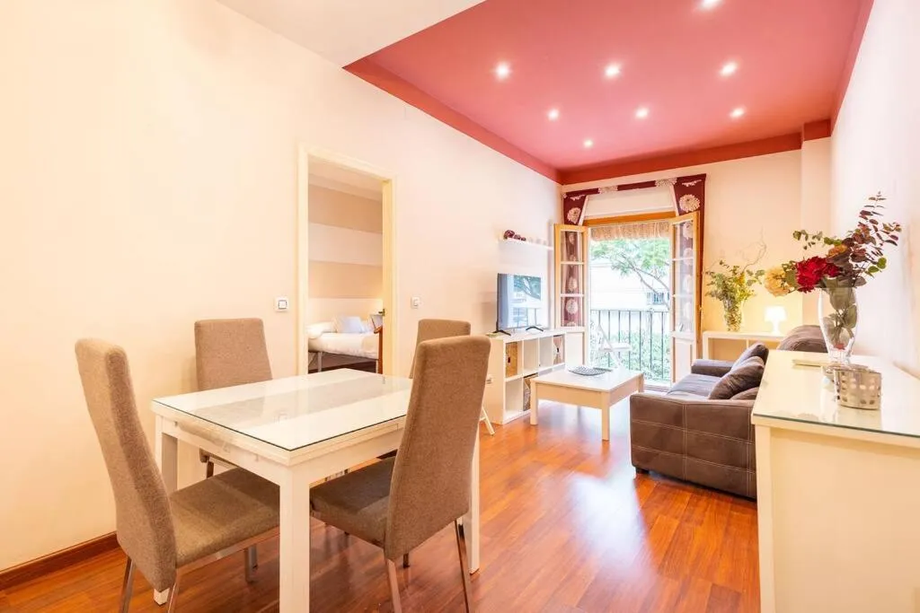 Image 2 of Justino Triana Suite By Valcambre