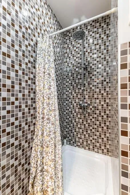 Image 3 of Justino Triana Suite By Valcambre