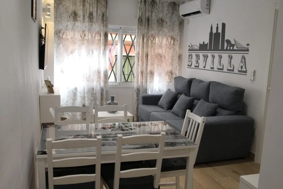 Image 3 of LUISAHOUSE, en el corazón de Sevilla y Triana