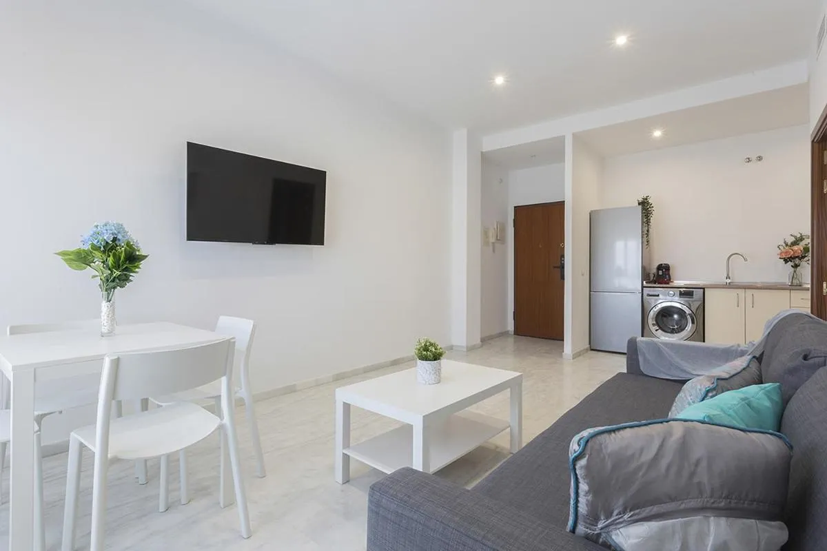Image 2 of LuxSevilla Moderno 1 Room Piscina Parking