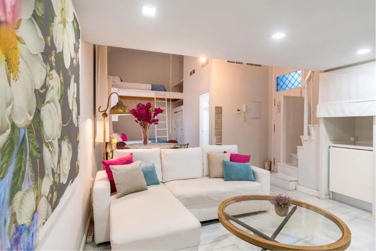 Image 3 of Luxury Loft by the Museum