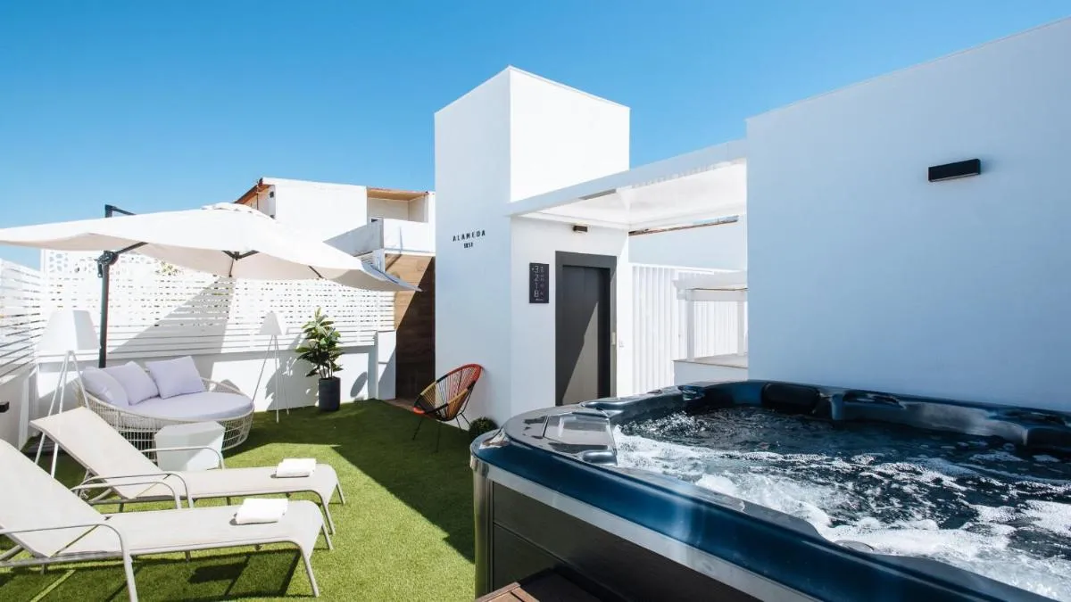 Image of Magno Apartments Alameda 1851 – Shared jacuzzi