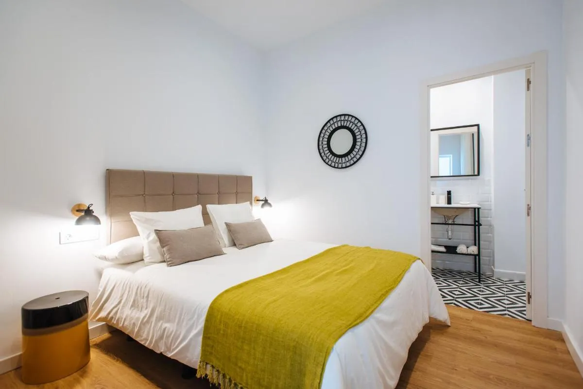 Image 5 of Magno Apartments Alameda 1851 – Shared jacuzzi