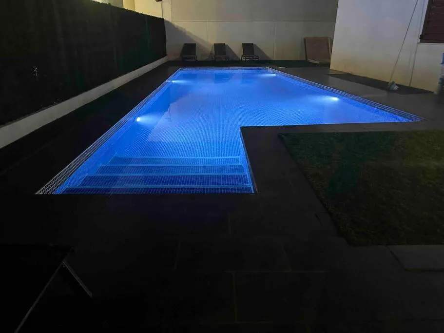 Image 5 of Modern 5-bedroom villa with pool