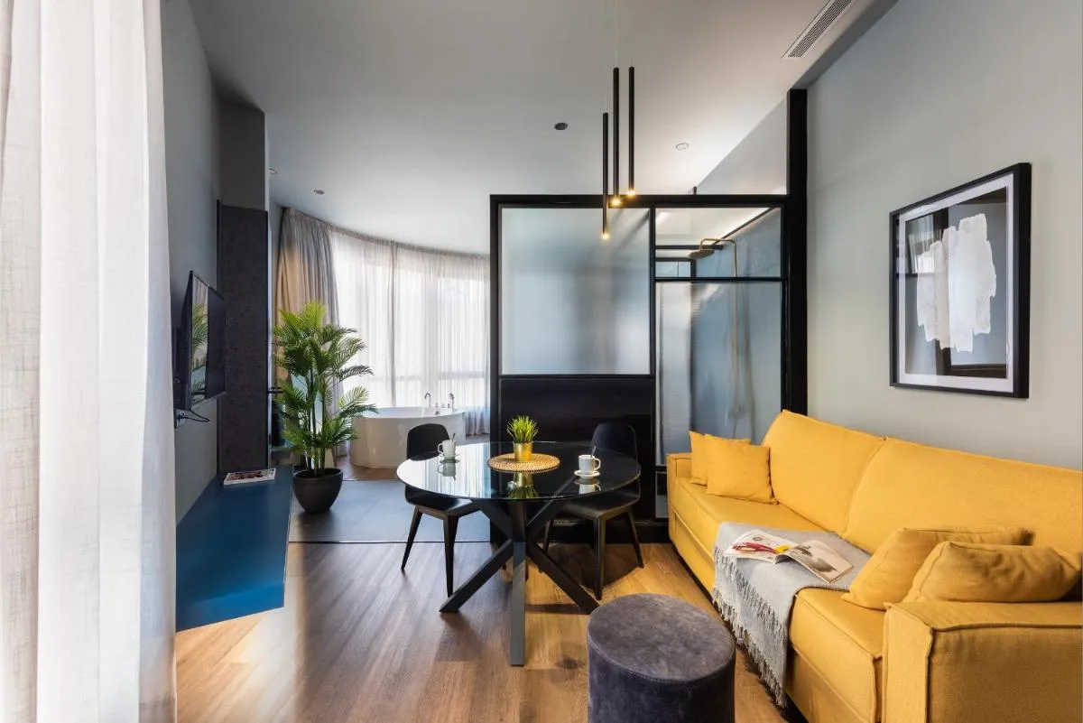 Image 2 of Muralla Sevilla Suites By Lola