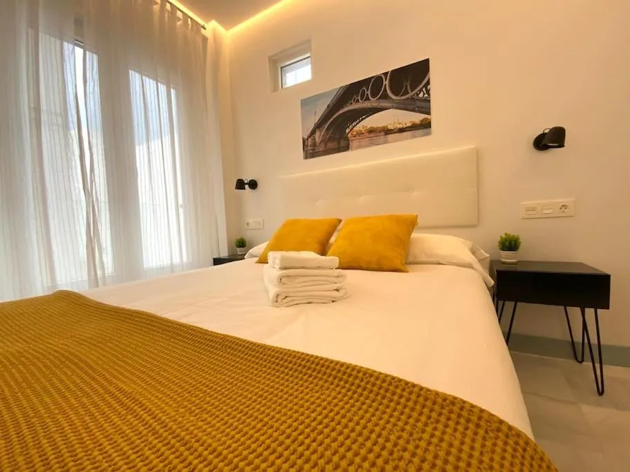 Image 5 of My home in Triana, luminoso y acogedor apartamento