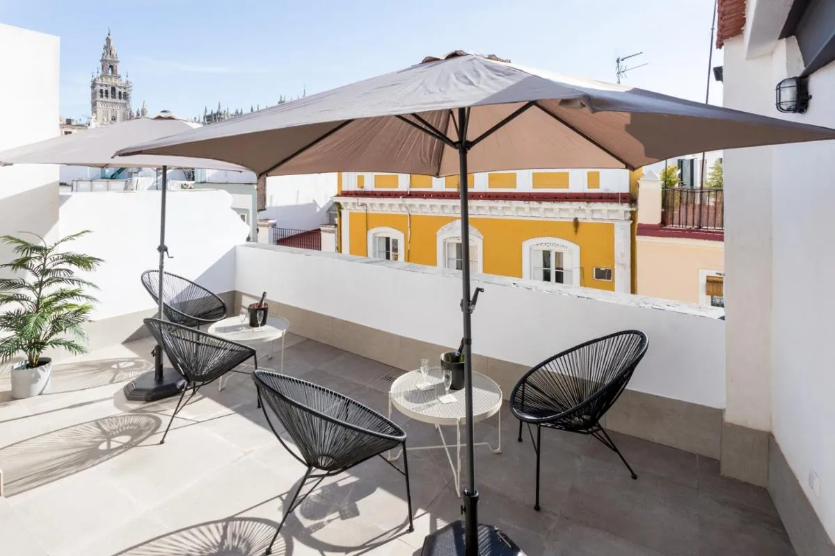 Image 2 of Oak & Sandstone Studio – Space Maison Apartments