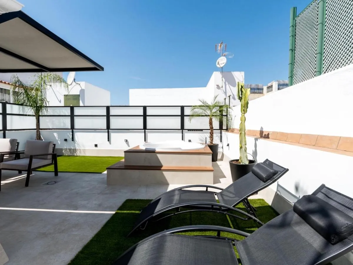 Image 5 of Pj Terraza Privada Bañera exterior junto Catedral