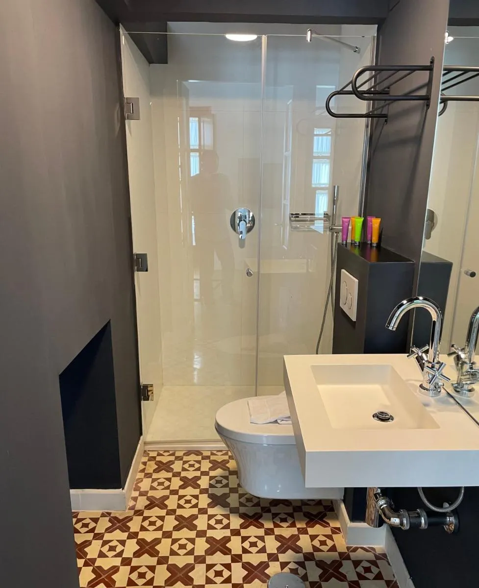 Image 6 of Ritual Alameda Suites