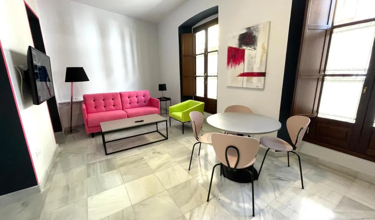 Image 2 of Ritual Alameda Suites