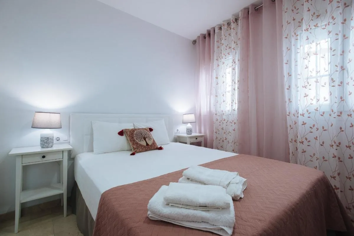 Image 1 of SBH1 Beautiful 1 bedroom apartment in city center