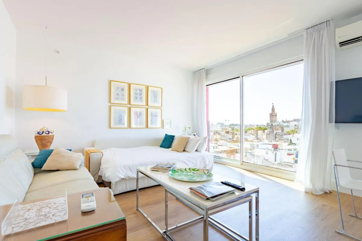 Image 4 of San Pablo Deluxe Suite by Valcambre