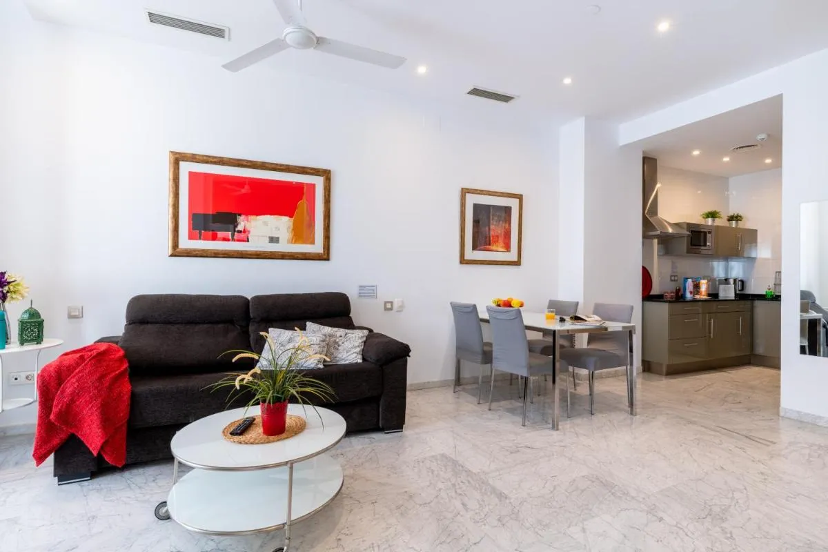 Image 2 of Sevilla Central Suites Apartamentos Puerta Jerez