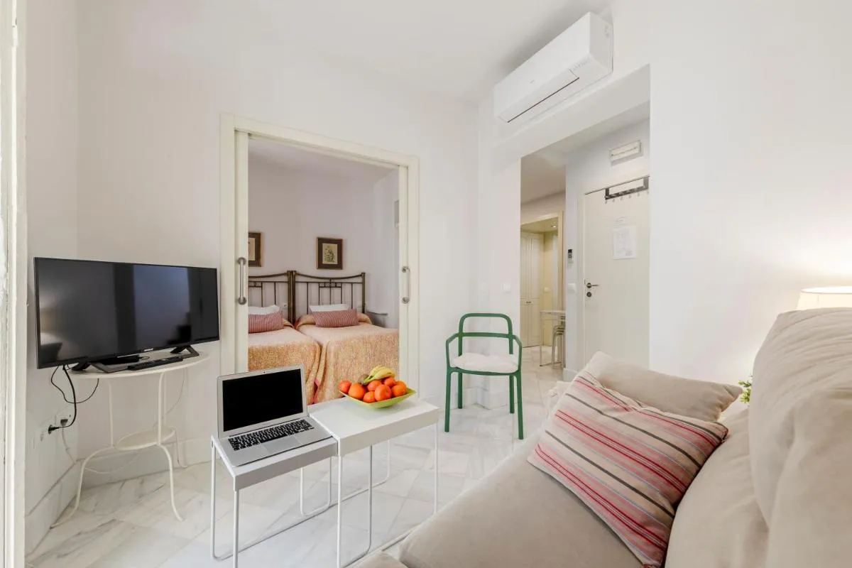Image 4 of Sevilla Home Center