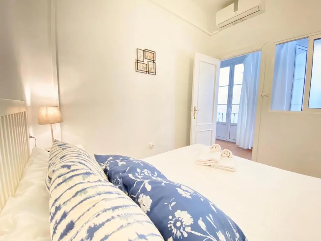 Image of SuperB Apartment in downtown of Sevilla ,parking optional, Top !!