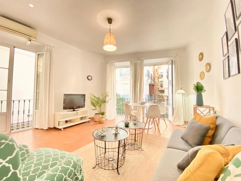 Image 2 of SuperB Apartment in downtown of Sevilla ,parking optional, Top !!